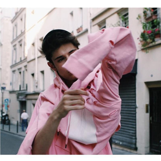How to kick-start autumn and nail casual street style with a hoodie!